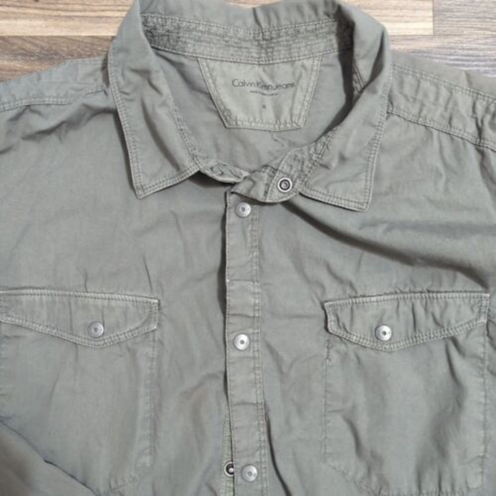 Calvin Klein men long sleeve button‎ down olive green shirt, XL